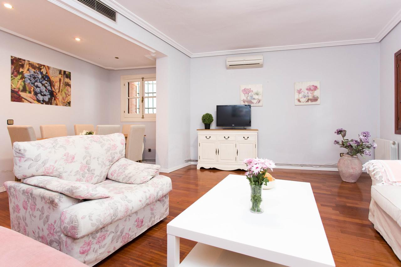Svq Apartments - Patio Santa Cruz 세비야 외부 사진