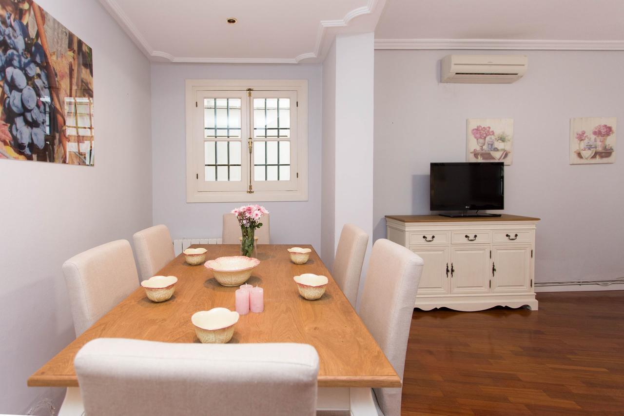 Svq Apartments - Patio Santa Cruz 세비야 외부 사진